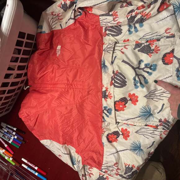 The North Face Fanorak Packable Windbreaker Jacket - Floral/Coral, Size XL - Picture 6 of 8
